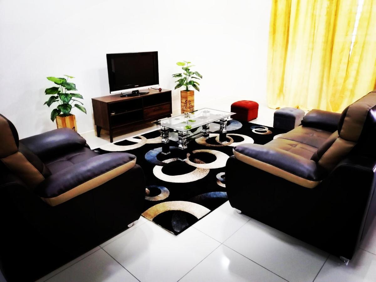 A&D Home-Stay @Kota Warisan, Sepang Exterior photo